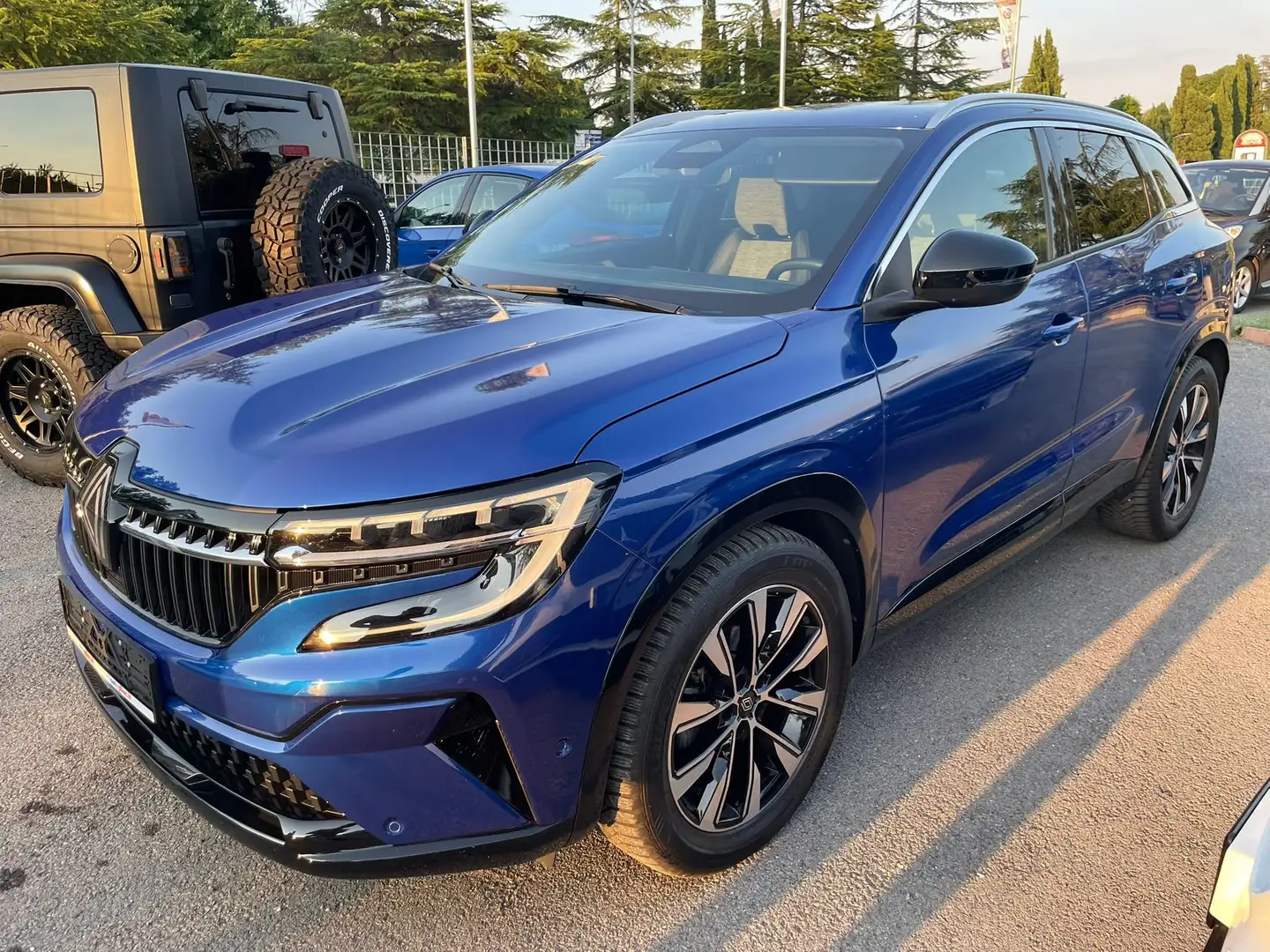 Renault Austral Austral 2023 1.3 mild hy Esprit Alpine 160cv auto Blu/Azzurro - 1