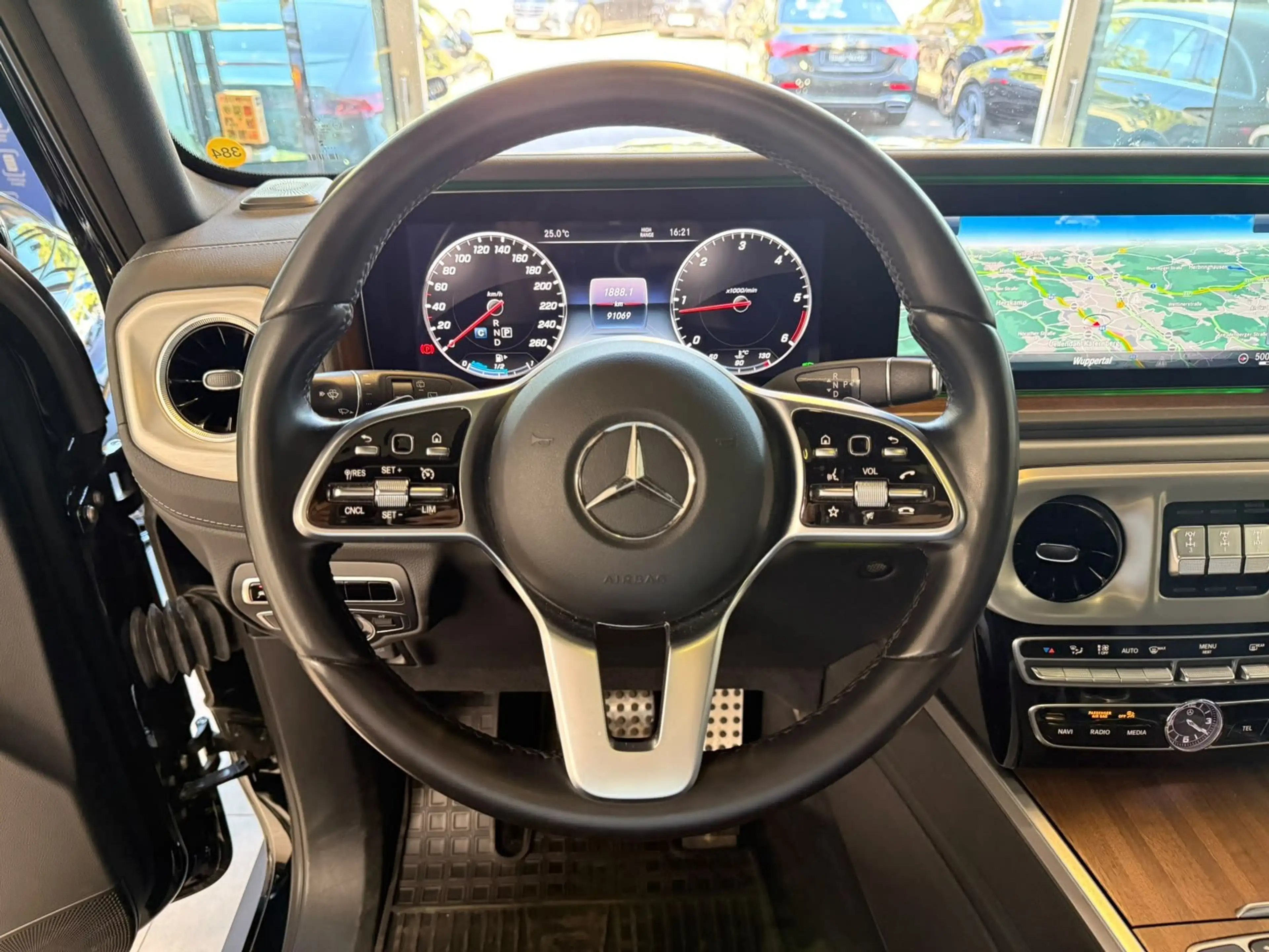 Mercedes-Benz G 400 d COMAND+AHK+MBEAM+MEMORY+SHD+KAMEERA+WIDES — photo 9