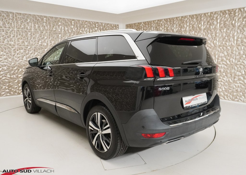 Peugeot 5008 1,6 BlueHDI GT Line — photo 5