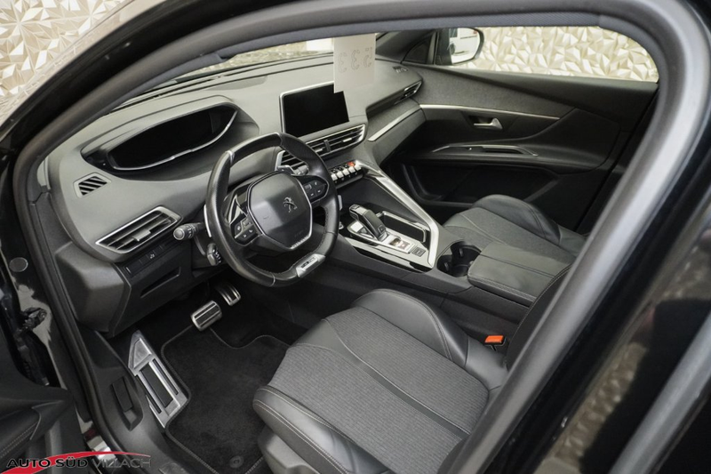 Peugeot 5008 1,6 BlueHDI GT Line — photo 11