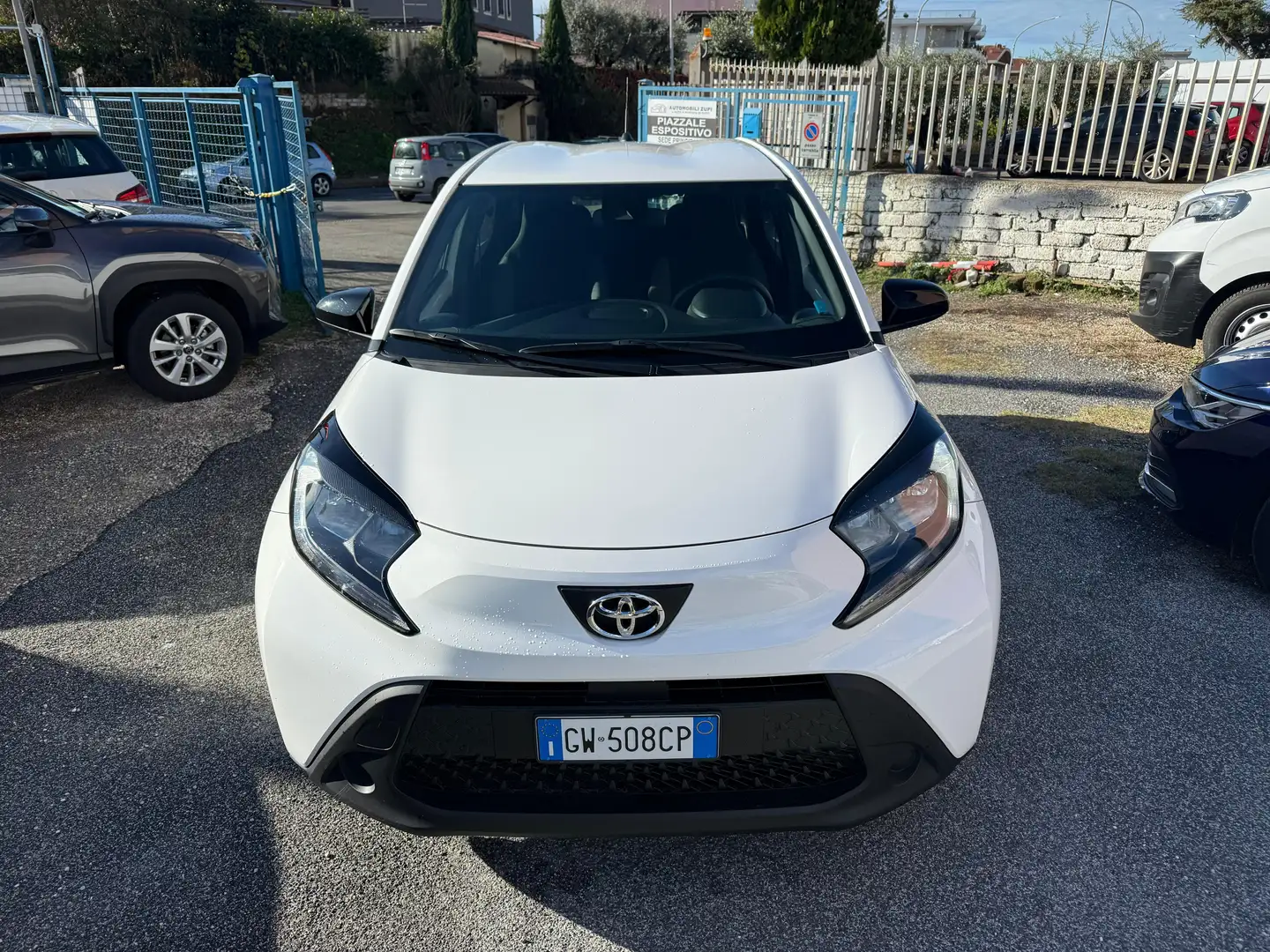 Toyota Aygo X 1.0 AUTOMATICA **SOLO 7.000KM** Bianco - 2
