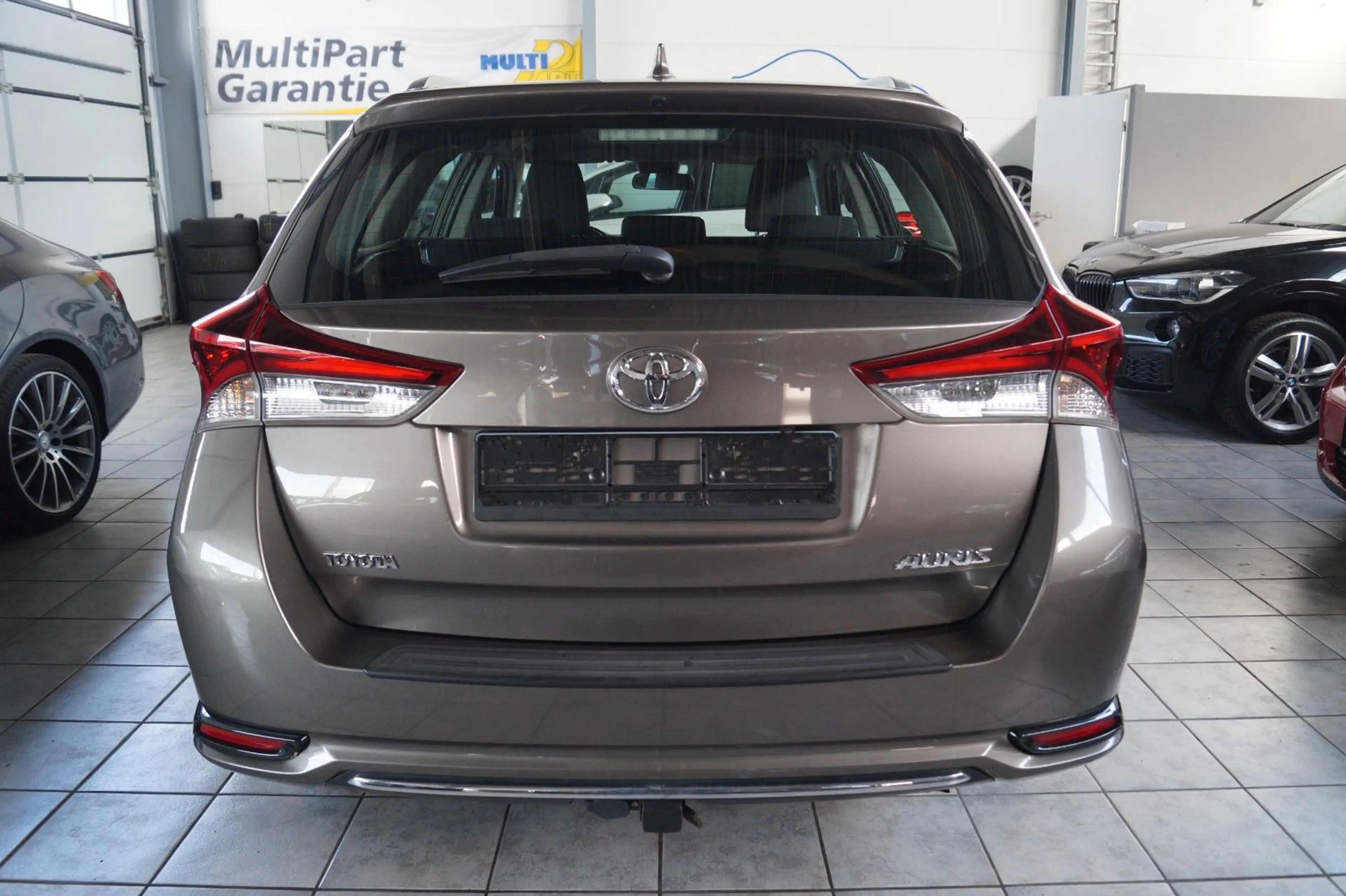 Toyota Auris Touring Sports Edition-S*AHK*Kamera*SH* — photo 6