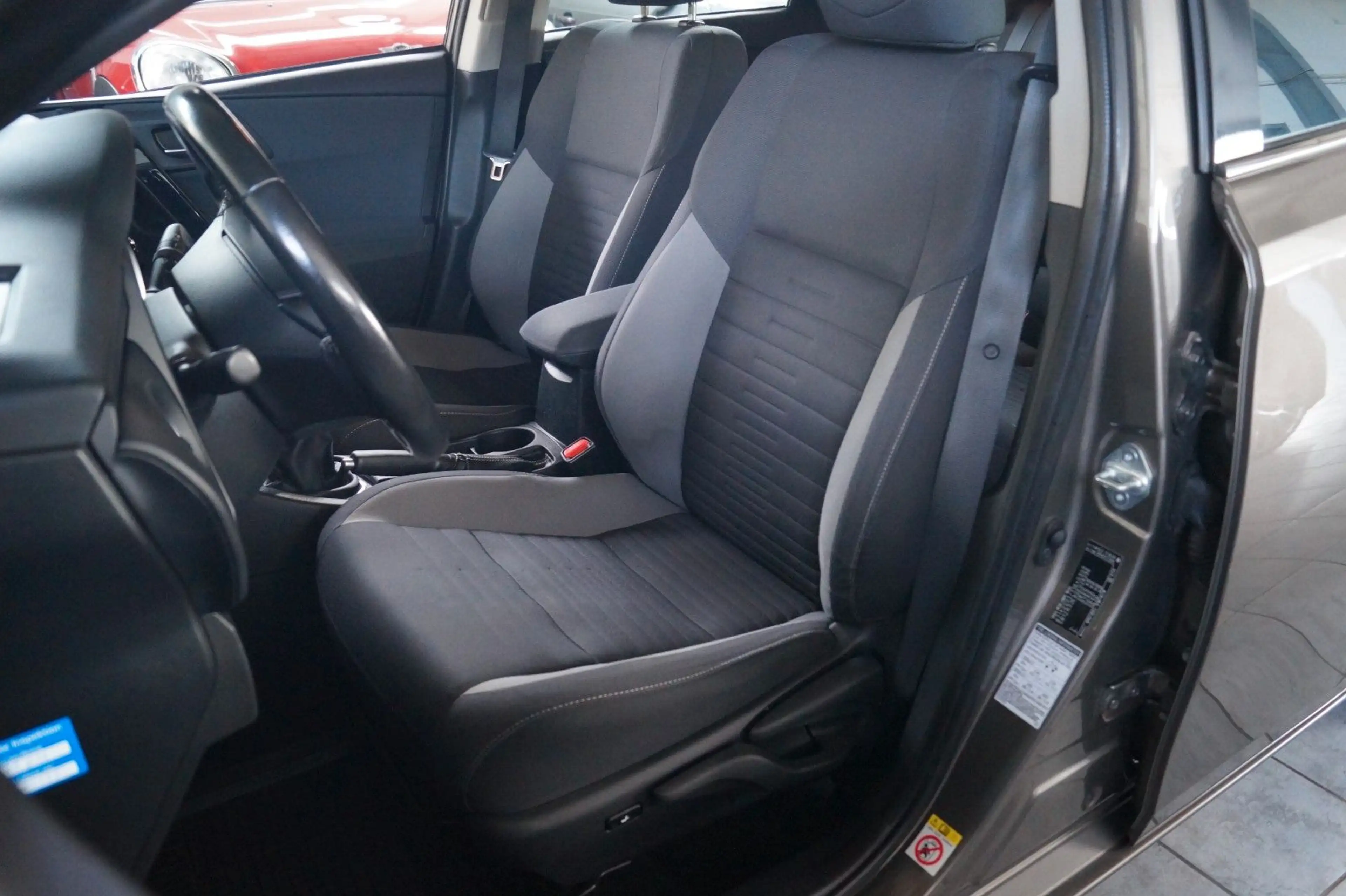 Toyota Auris Touring Sports Edition-S*AHK*Kamera*SH* — photo 9