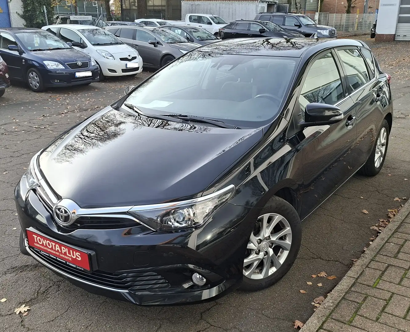 Toyota Auris Edition-S + Business Paket + 12 M. Garantie + Noir - 2