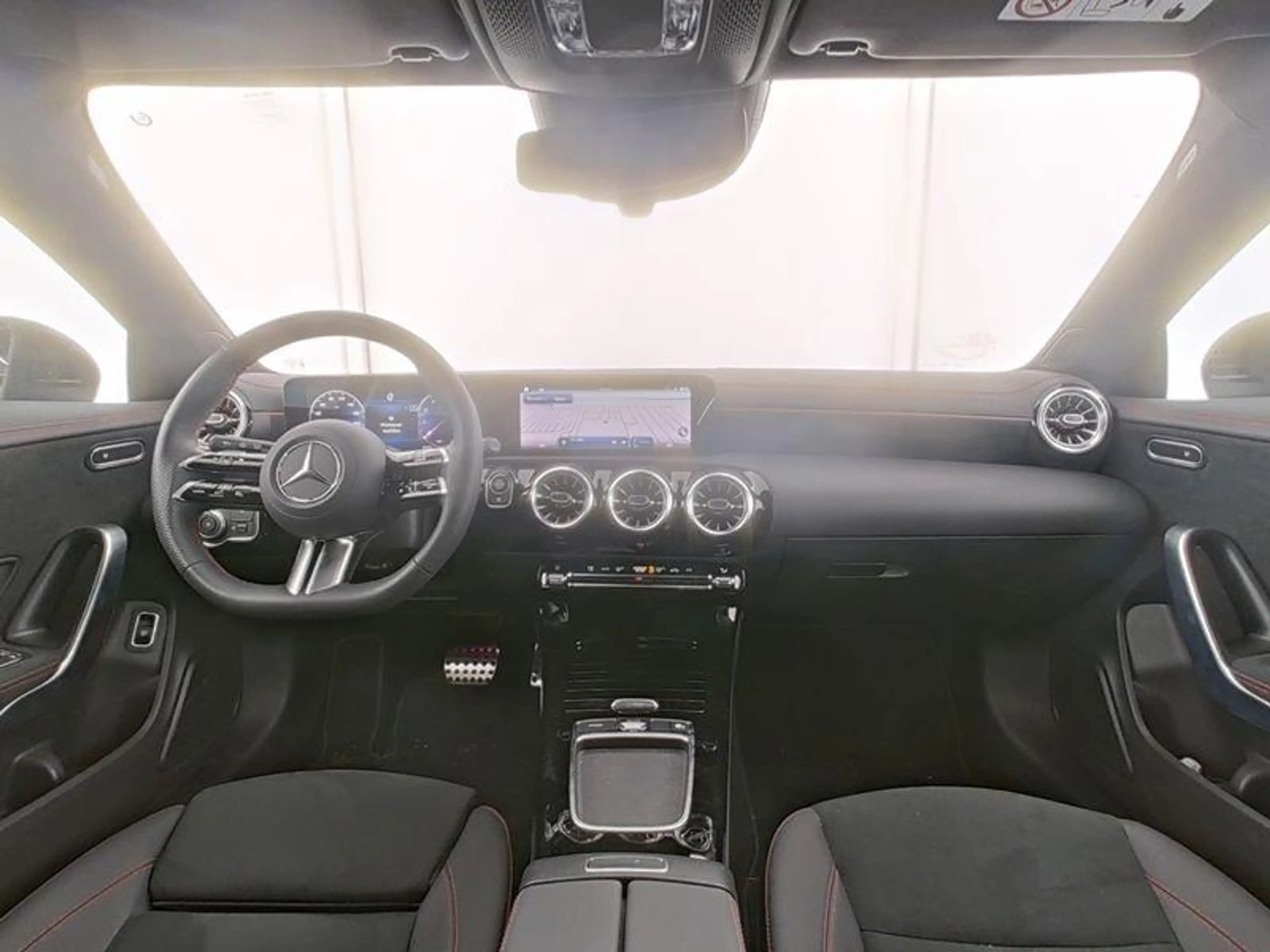 Mercedes-Benz CLA 200 Shooting Brake AMG Line | Smartphone Integratie | — photo 6