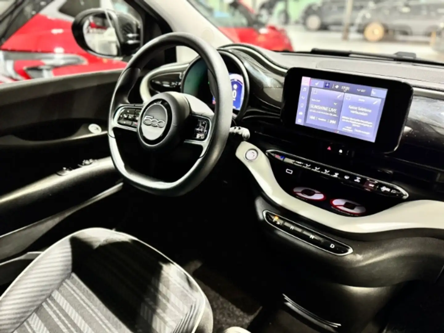 Fiat 500e e Action Apple CarPlay Android Auto Fahrerprofil D Schwarz - 2