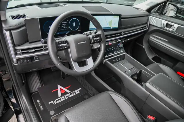 Hyundai Santa Fe view 9