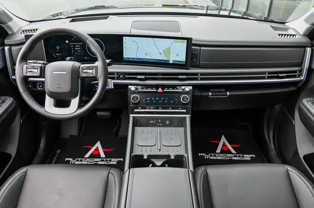 Hyundai Santa Fe view 10