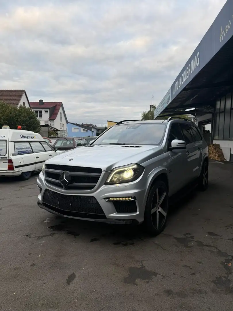 Mercedes-Benz GL 63 AMG 4Matic Speedshift Plus 7G-TRONIC - 1