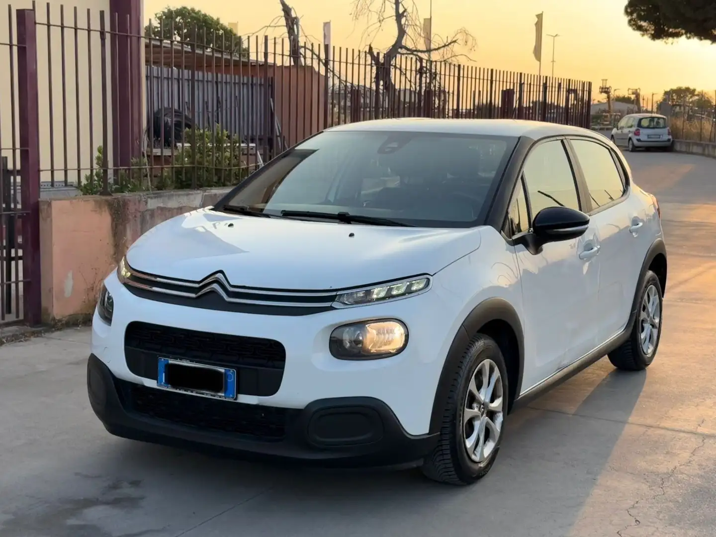 Citroen C3 C3 BlueHDi 100 S&S Elle Blanco - 2