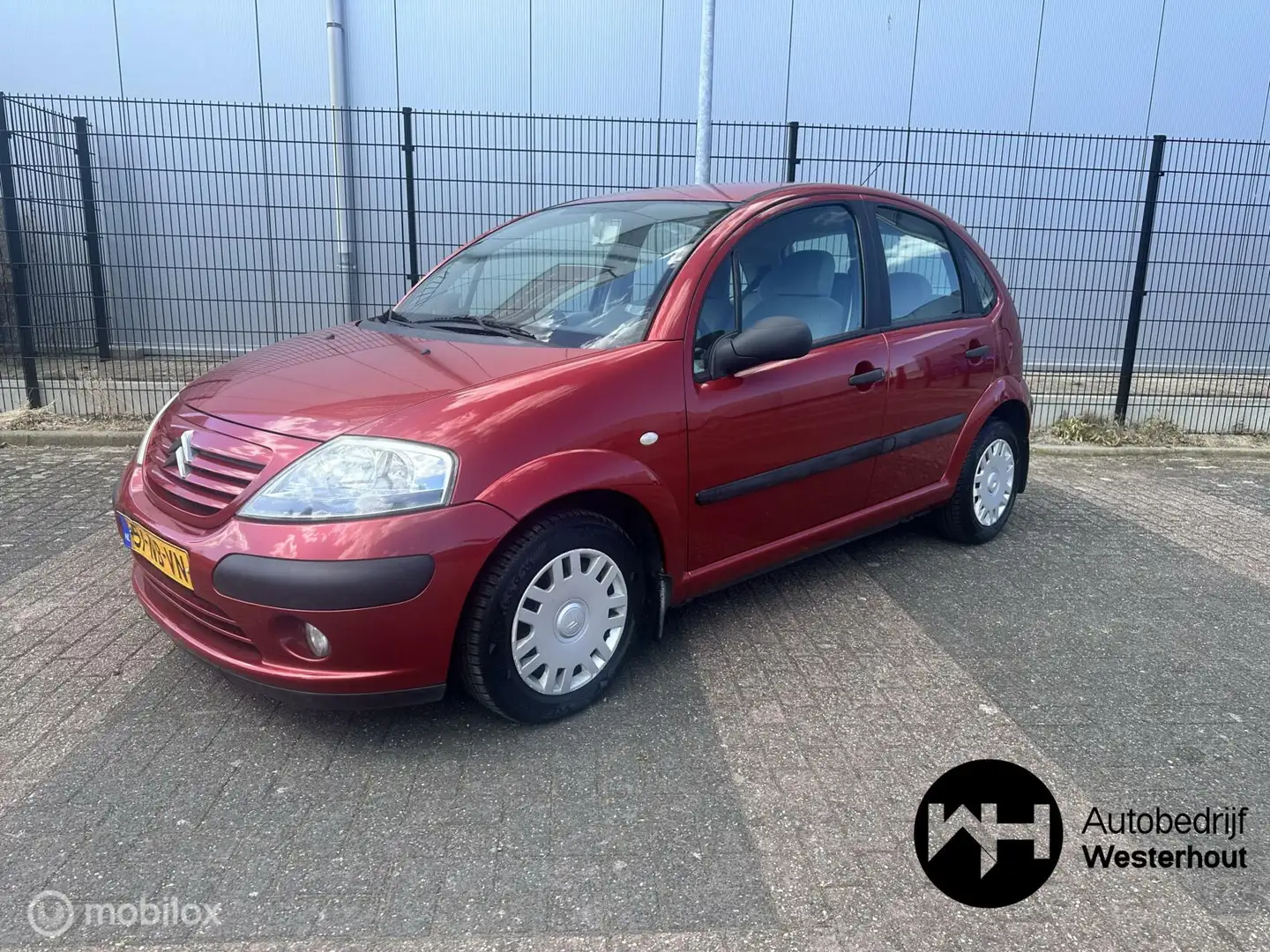 Citroen C3 1.4i Ligne Ambiance AIRCO Cruise control Elektrisc Rood - 2