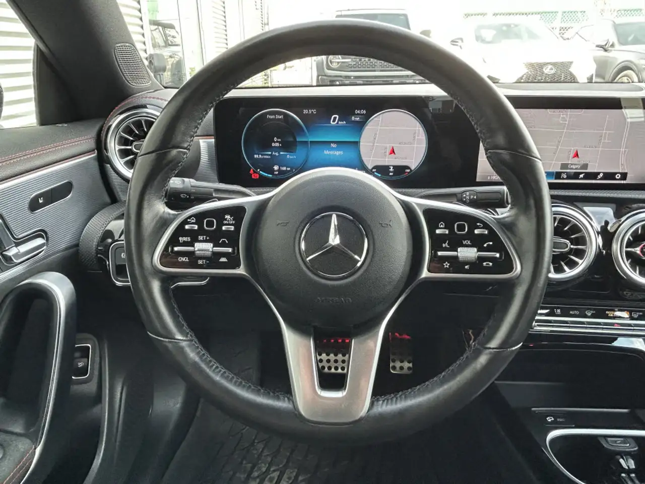 Mercedes-Benz CLA снимка Mercedes-Benz CLA