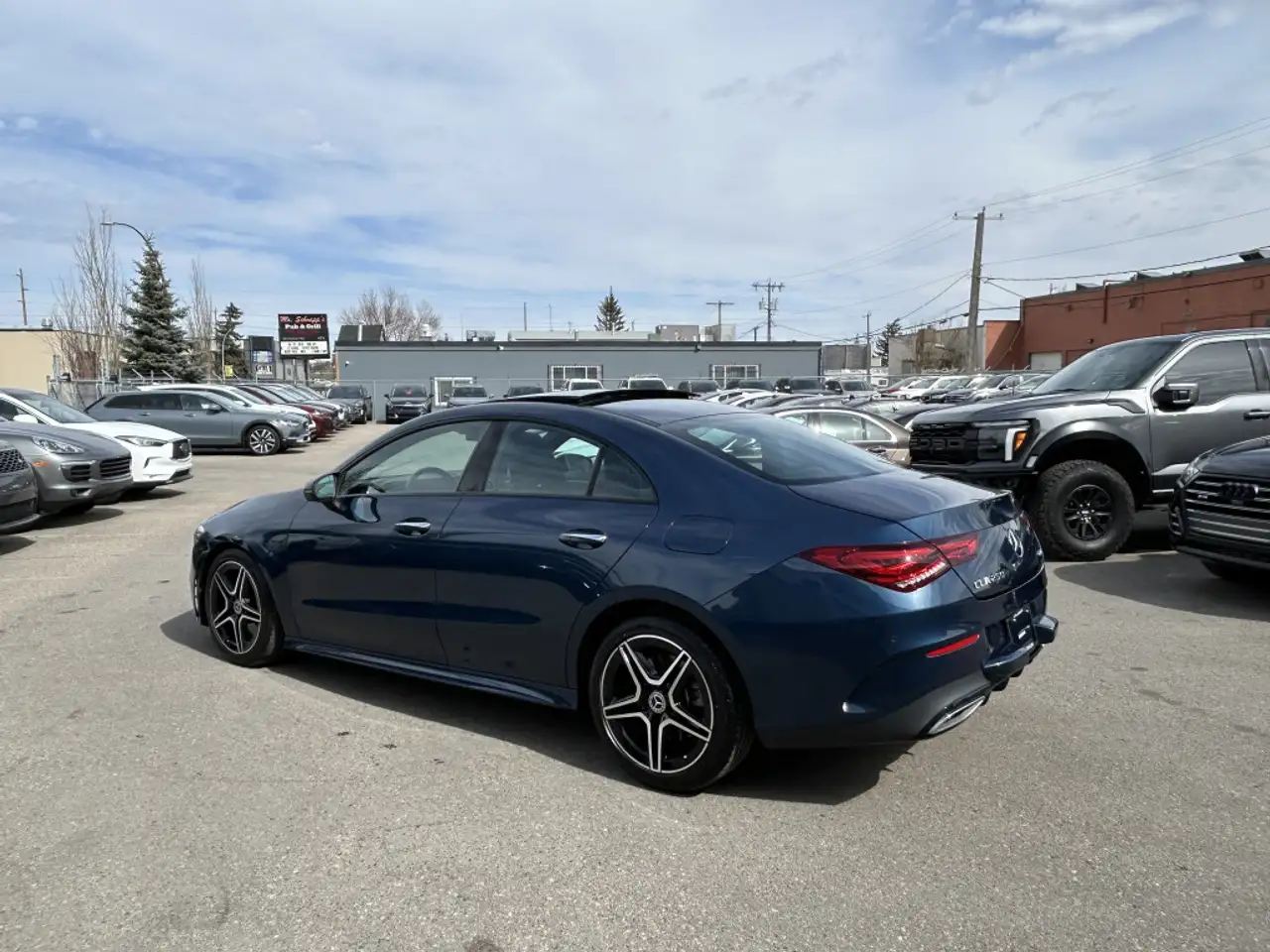 Mercedes-Benz CLA снимка Mercedes-Benz CLA