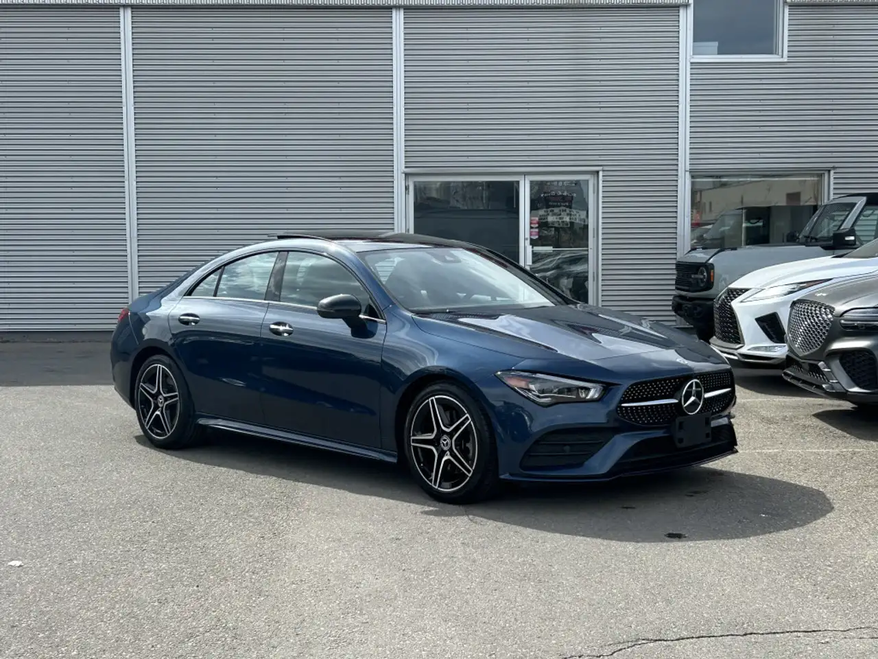 Mercedes-Benz CLA снимка Mercedes-Benz CLA