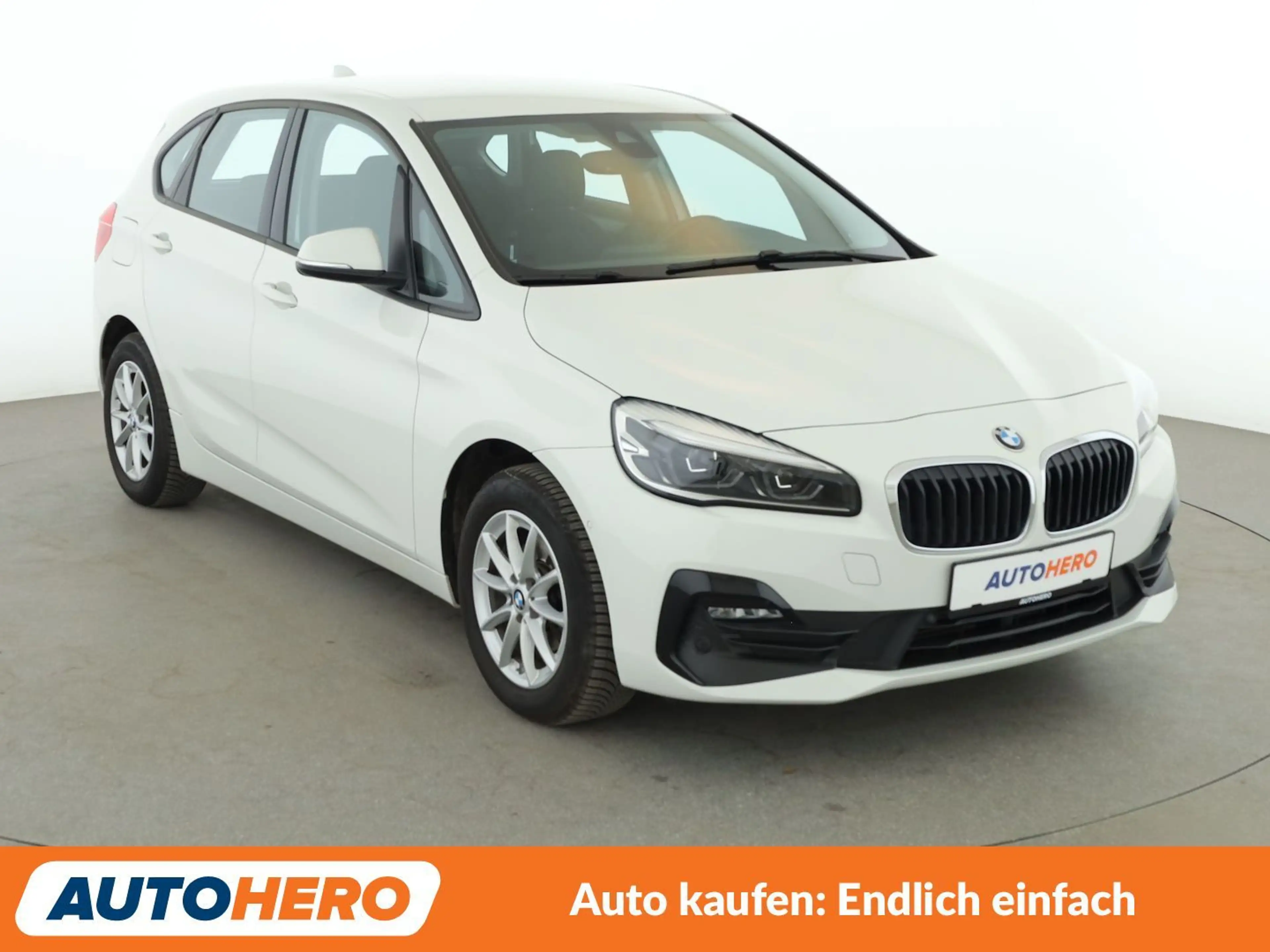 BMW 216 216i Active Tourer Advantage*NAVI*TEMPO*PDC*SHZ* — photo 8