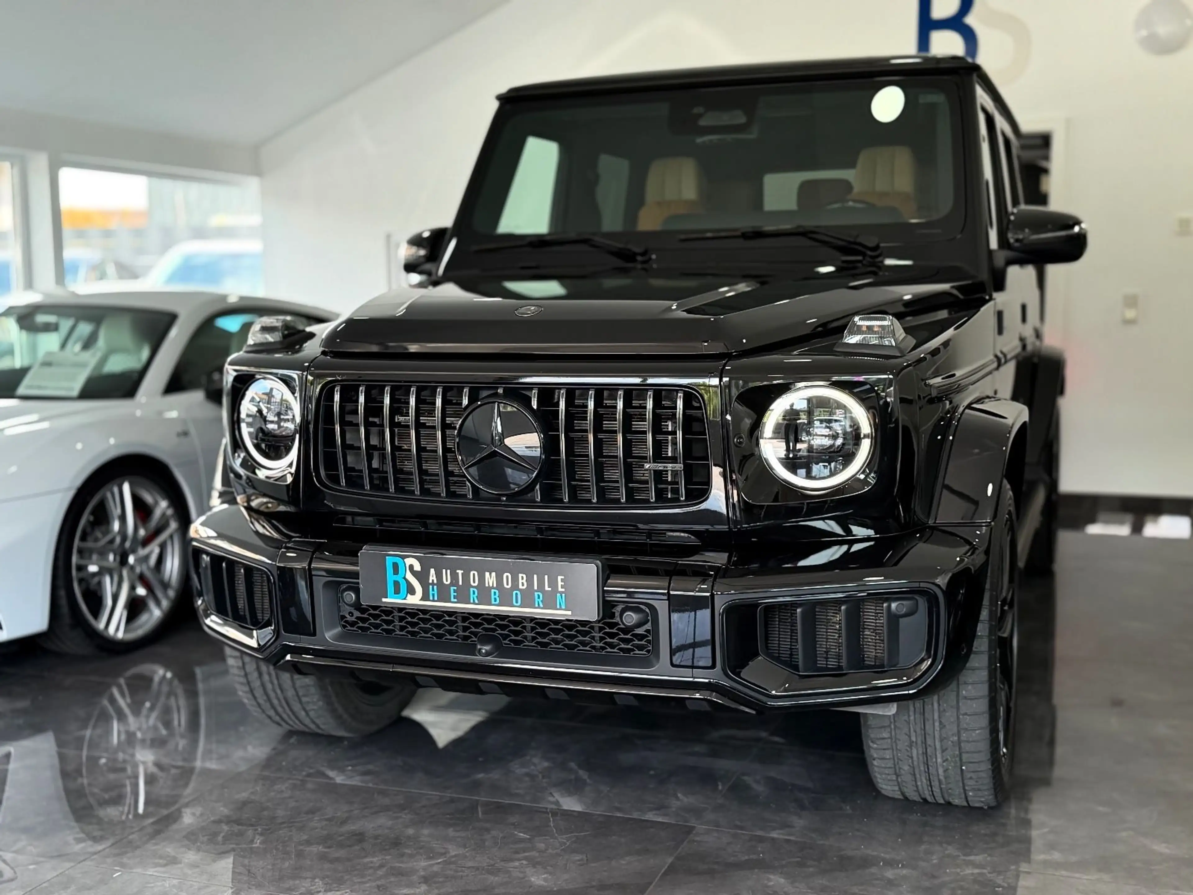 Mercedes-Benz G 63 AMG G63 AMG/Superior/Manufaktur/NightIII/360°/1.Hand — photo 5