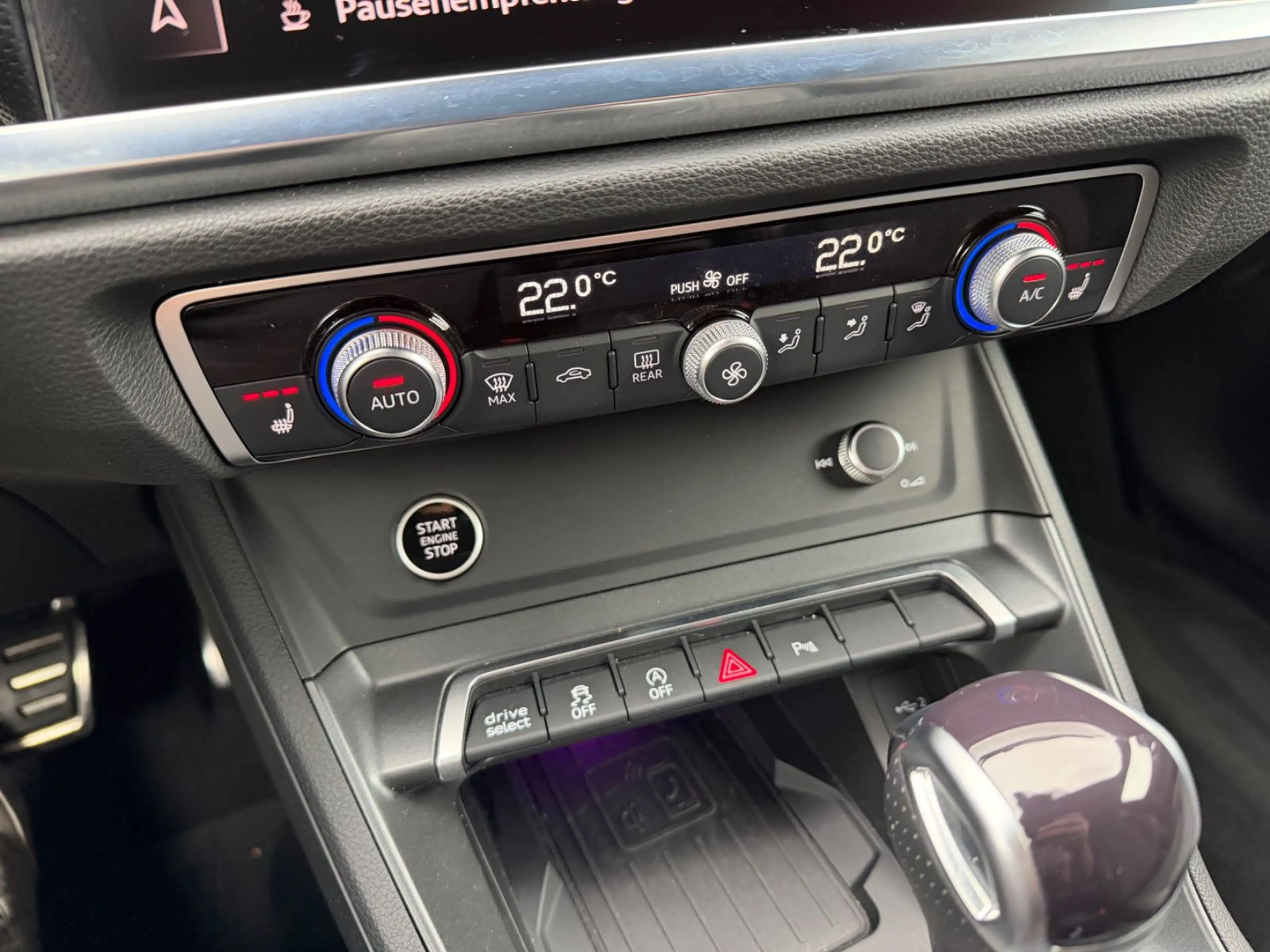 Audi Q3 Sportback 40 TFSI quattro S line*LED*ACC*KAM* — photo 13