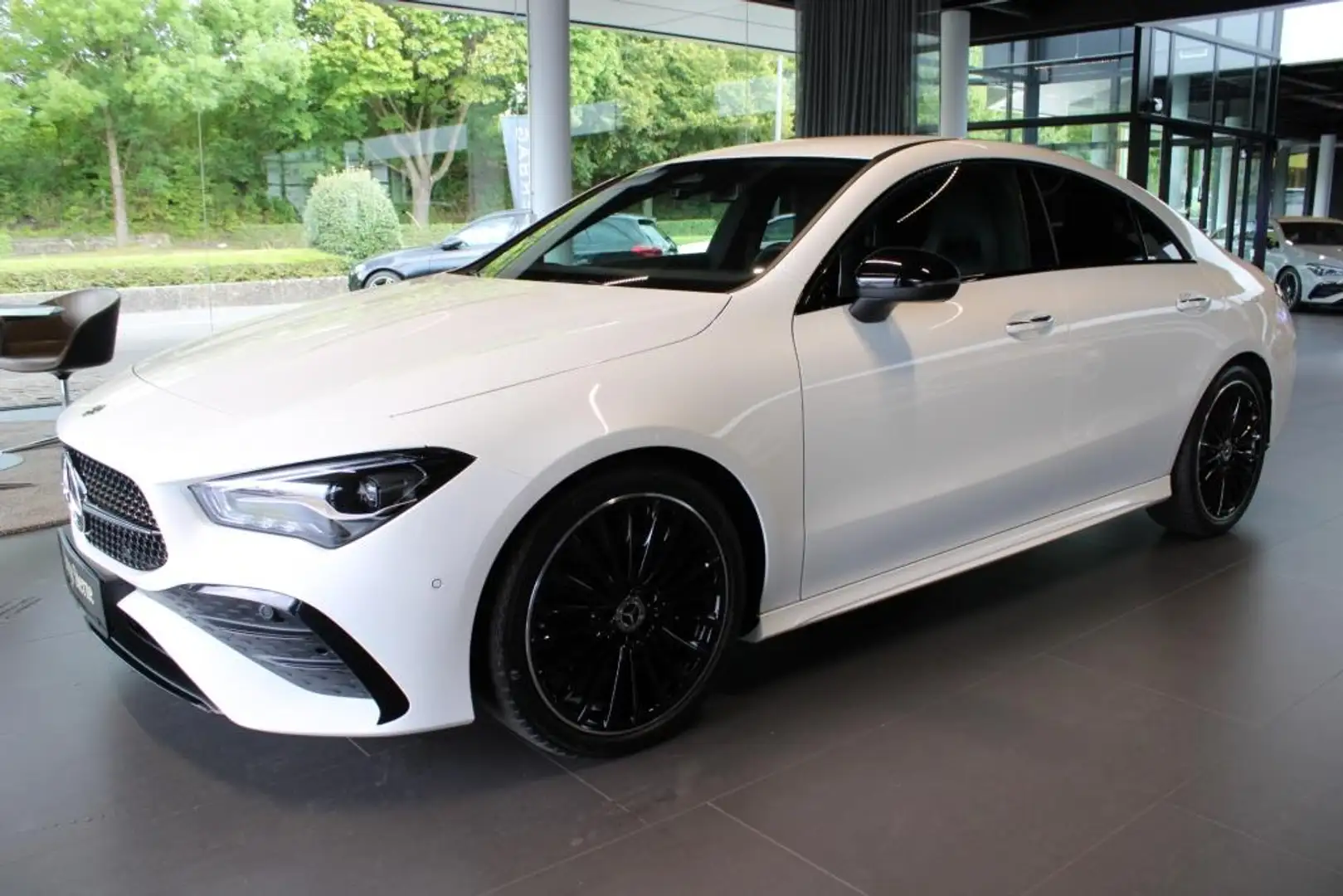 Mercedes-Benz CLA 200 CP *AMG Premium Night 19" LED Totwin Kam Weiß - 2