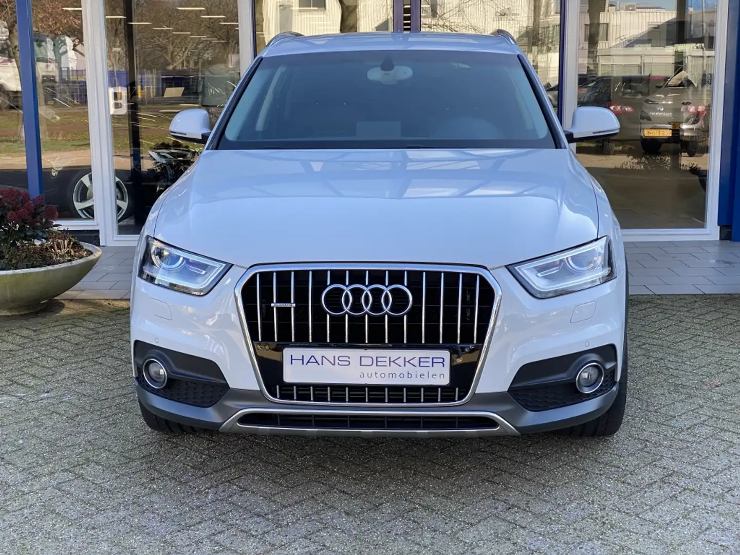 Audi Q3 2.0 TFSI Quattro Wit - 2