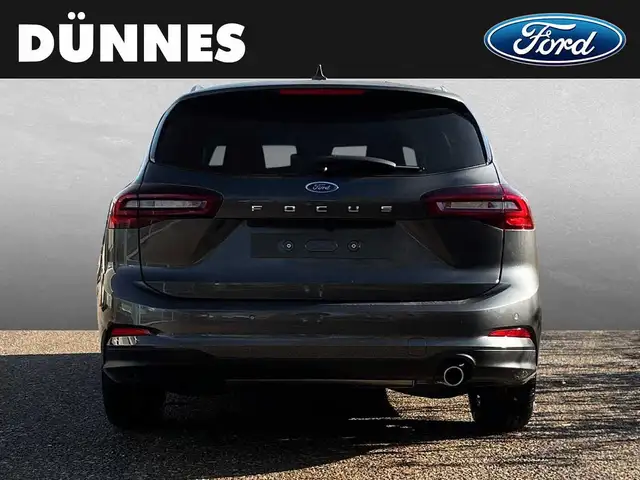 Ford Focus view 7