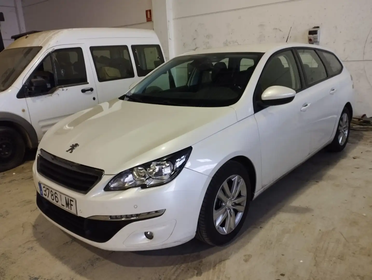 Peugeot 308 SW 1.6 BlueHDi Style120 EAT6 Blanco - 1