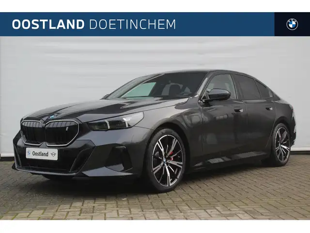BMW i5 eDrive40 M Sport / Trekhaak / M Multifunctionele S