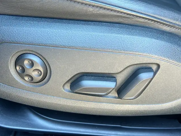 Audi A4 view 8