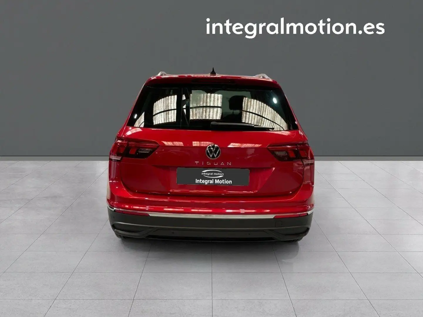 Volkswagen Tiguan 2.0TDI Life 110kW Rojo - 2