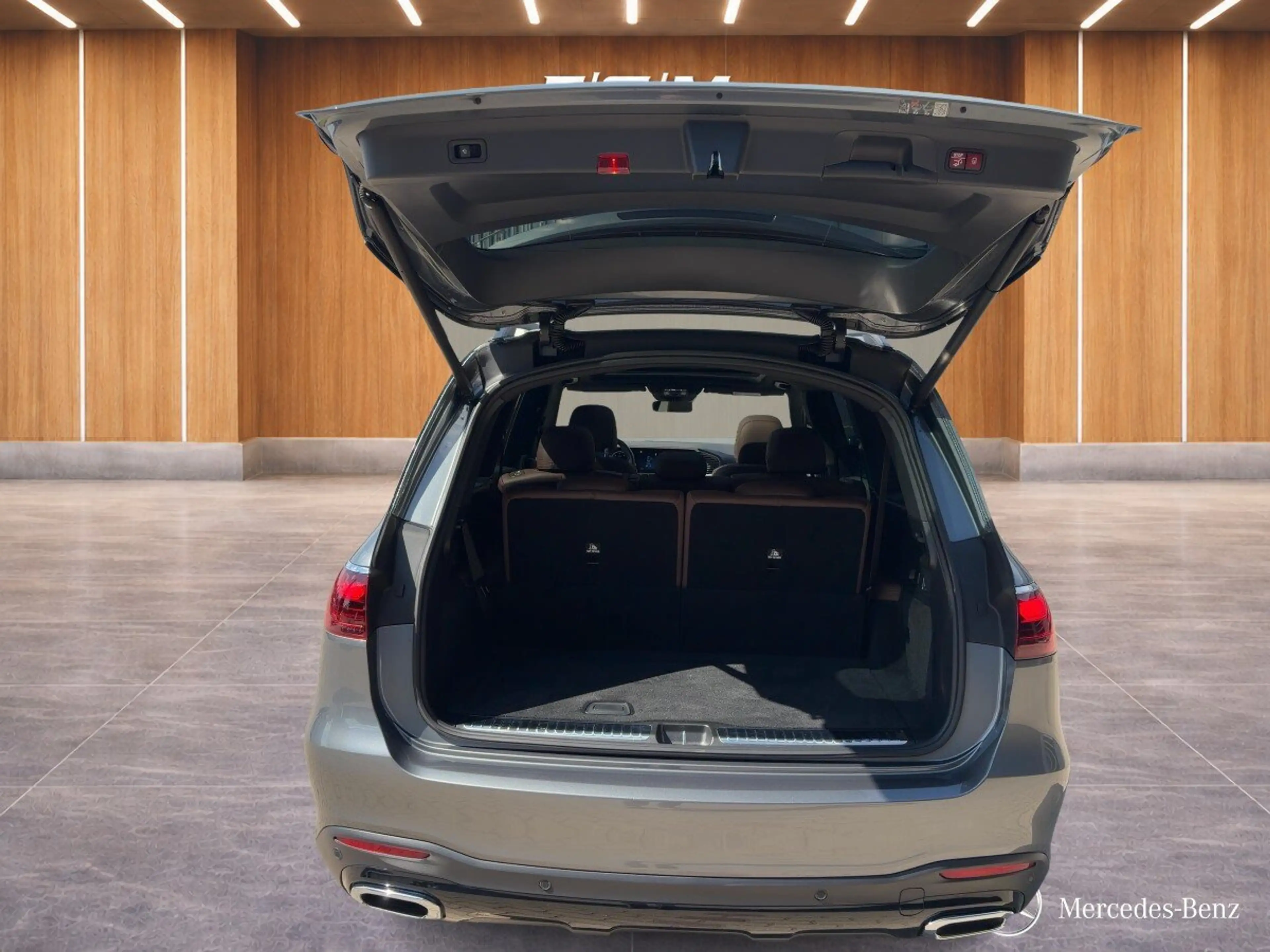 Mercedes-Benz GLS 450 GLS 450 d AMG+PANO+DIST+KEYG+STANDHZG+AHK+BURMES — photo 5