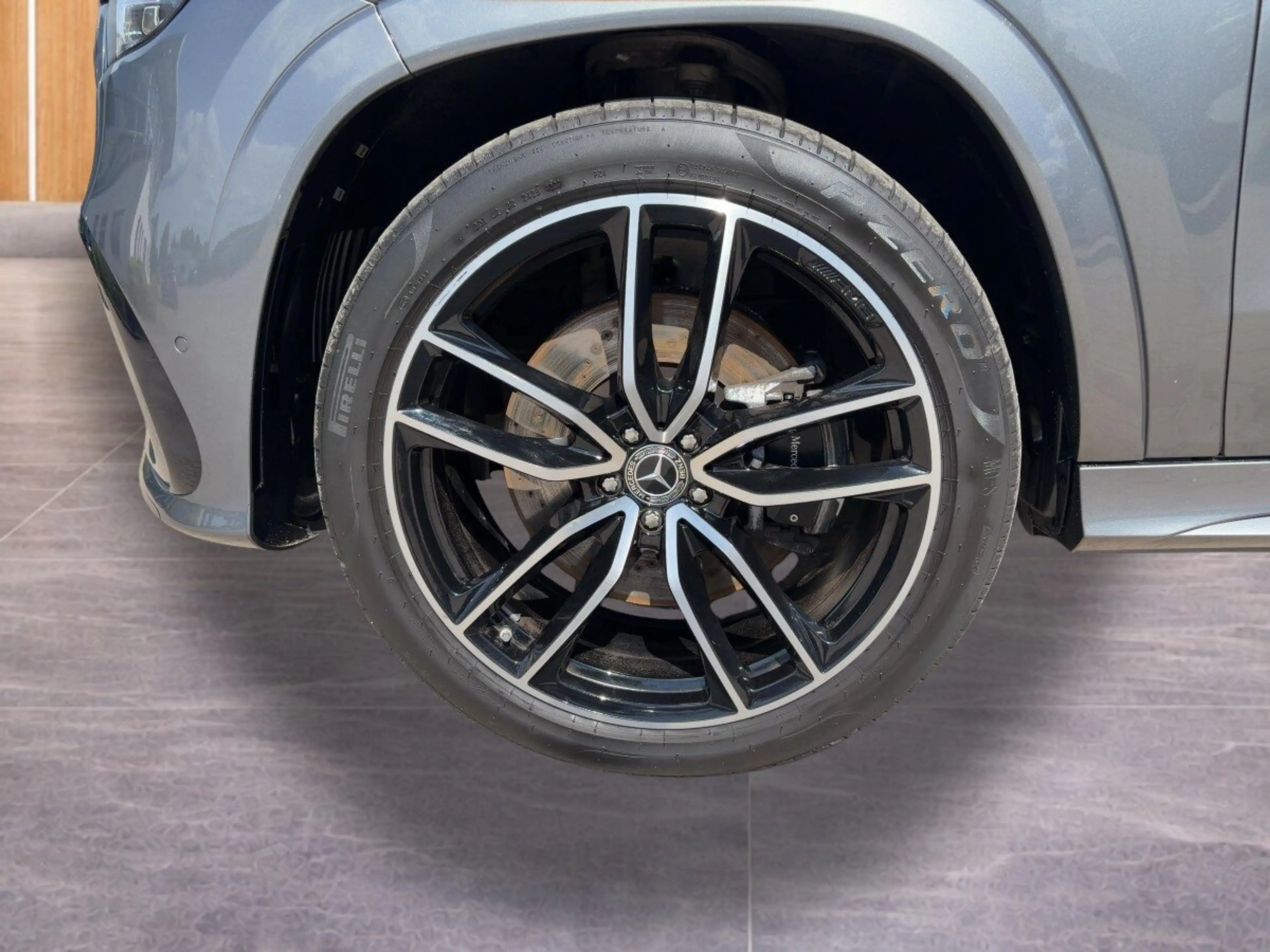 Mercedes-Benz GLS 450 GLS 450 d AMG+PANO+DIST+KEYG+STANDHZG+AHK+BURMES — photo 11