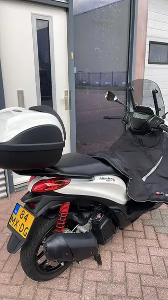 Piaggio MEDLEY 125 - foto 3
