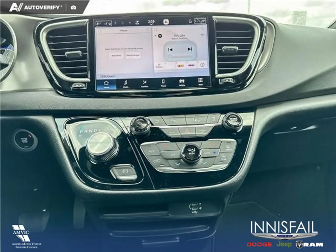 Chrysler Grand Caravan снимка Chrysler Grand Caravan