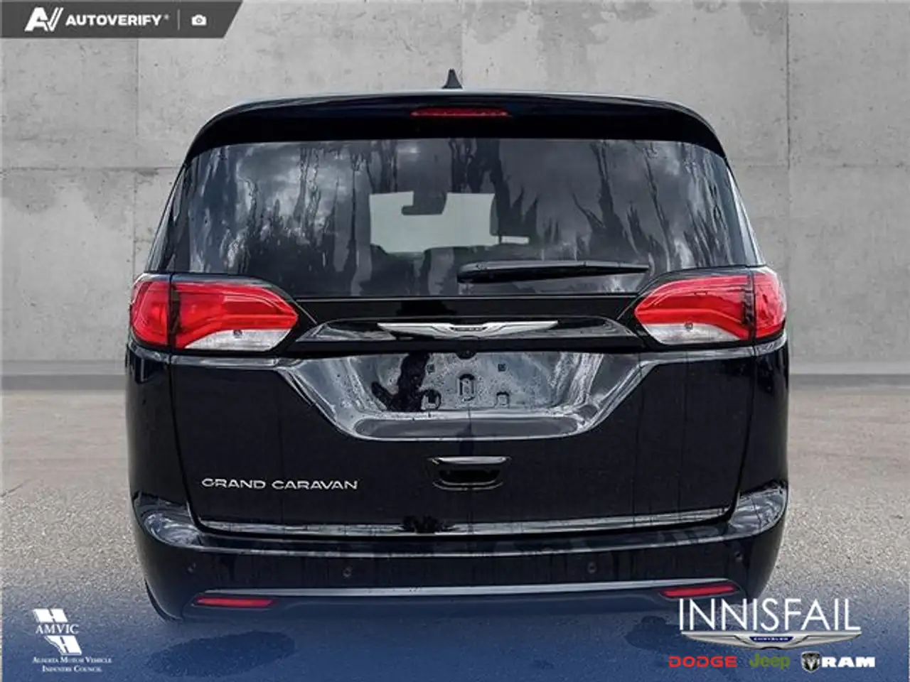 Chrysler Grand Caravan снимка Chrysler Grand Caravan