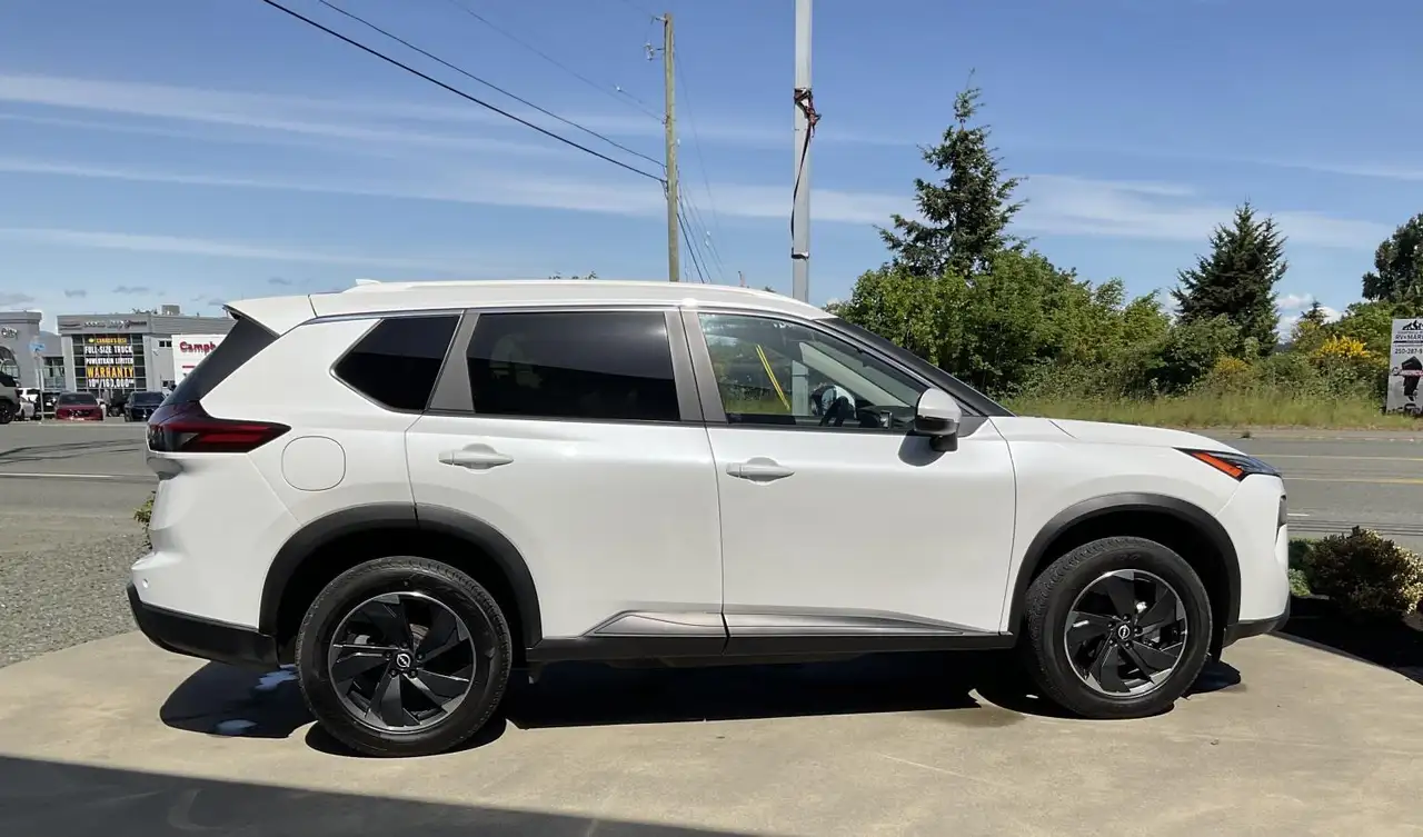Nissan Rogue снимка Nissan Rogue