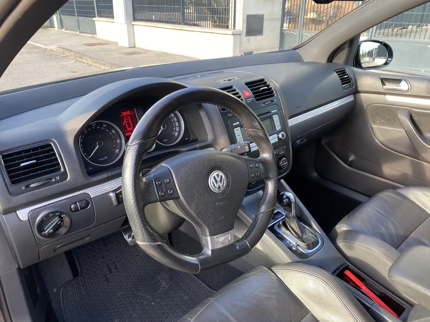 Volkswagen Golf R R32 - 2