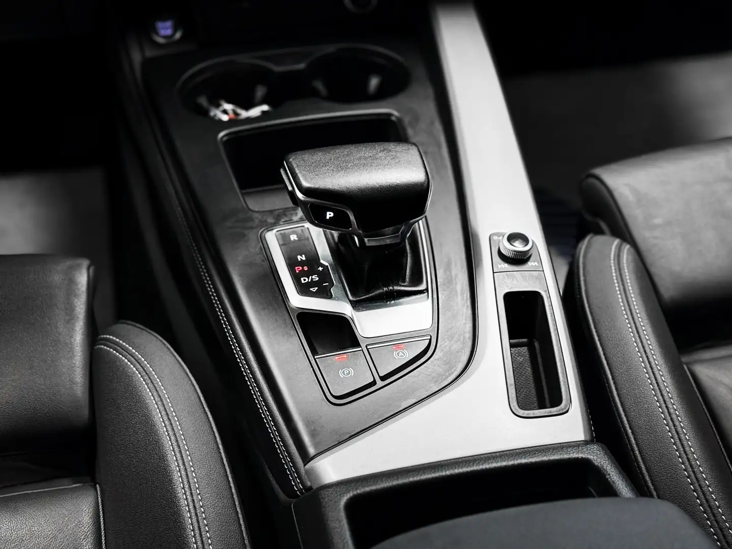 Audi A4 A4 35 TDi Business S tronic, TVA RECUPERABLE Noir - 2