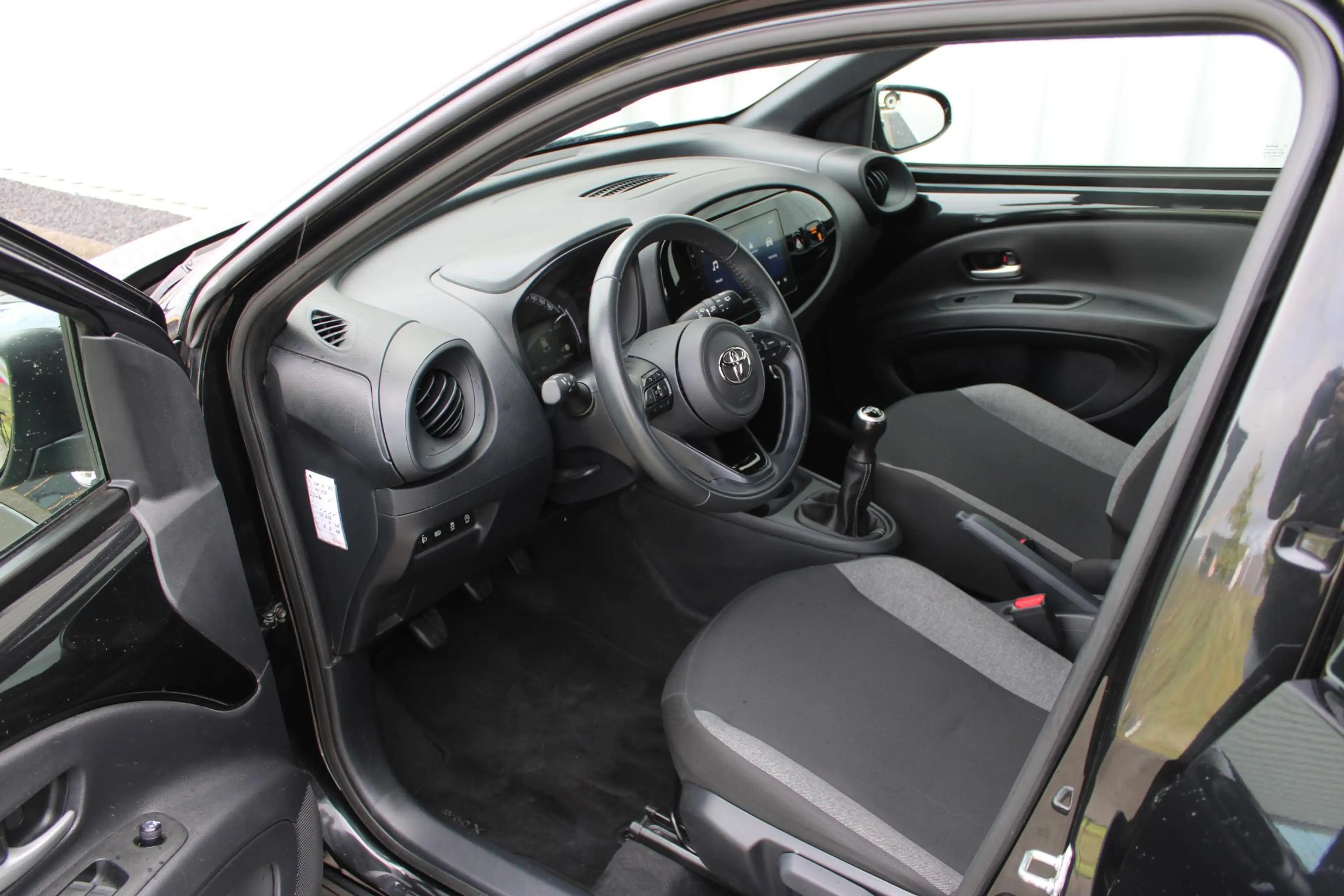 Toyota Aygo X 1.0 VVT-i MT Play | Incl. 12 maanden garantie | Ad — photo 13