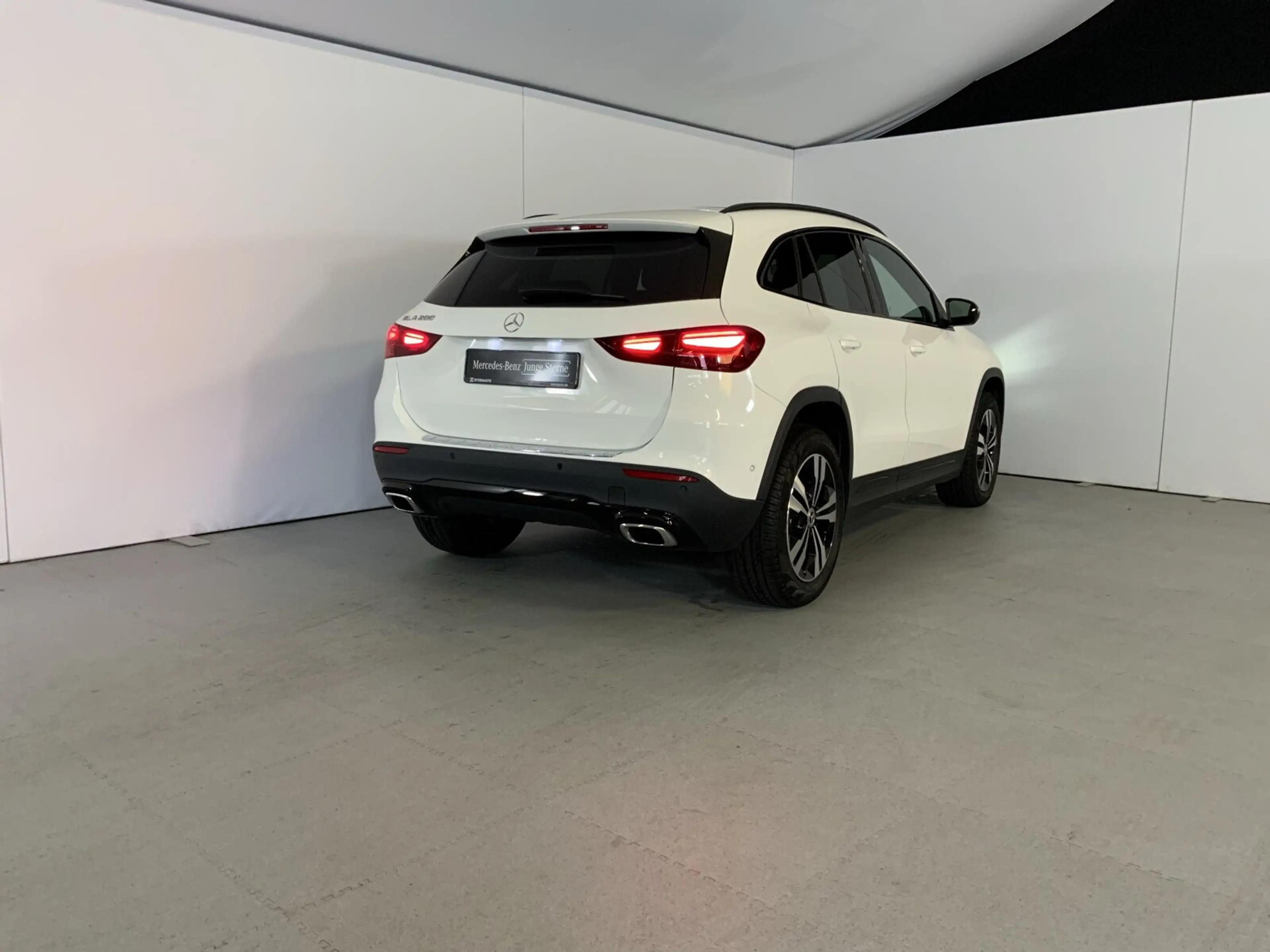 Mercedes-Benz GLA 200 GLA 200 Progressive Night Pano RüKa AppleCarPlay — photo 5
