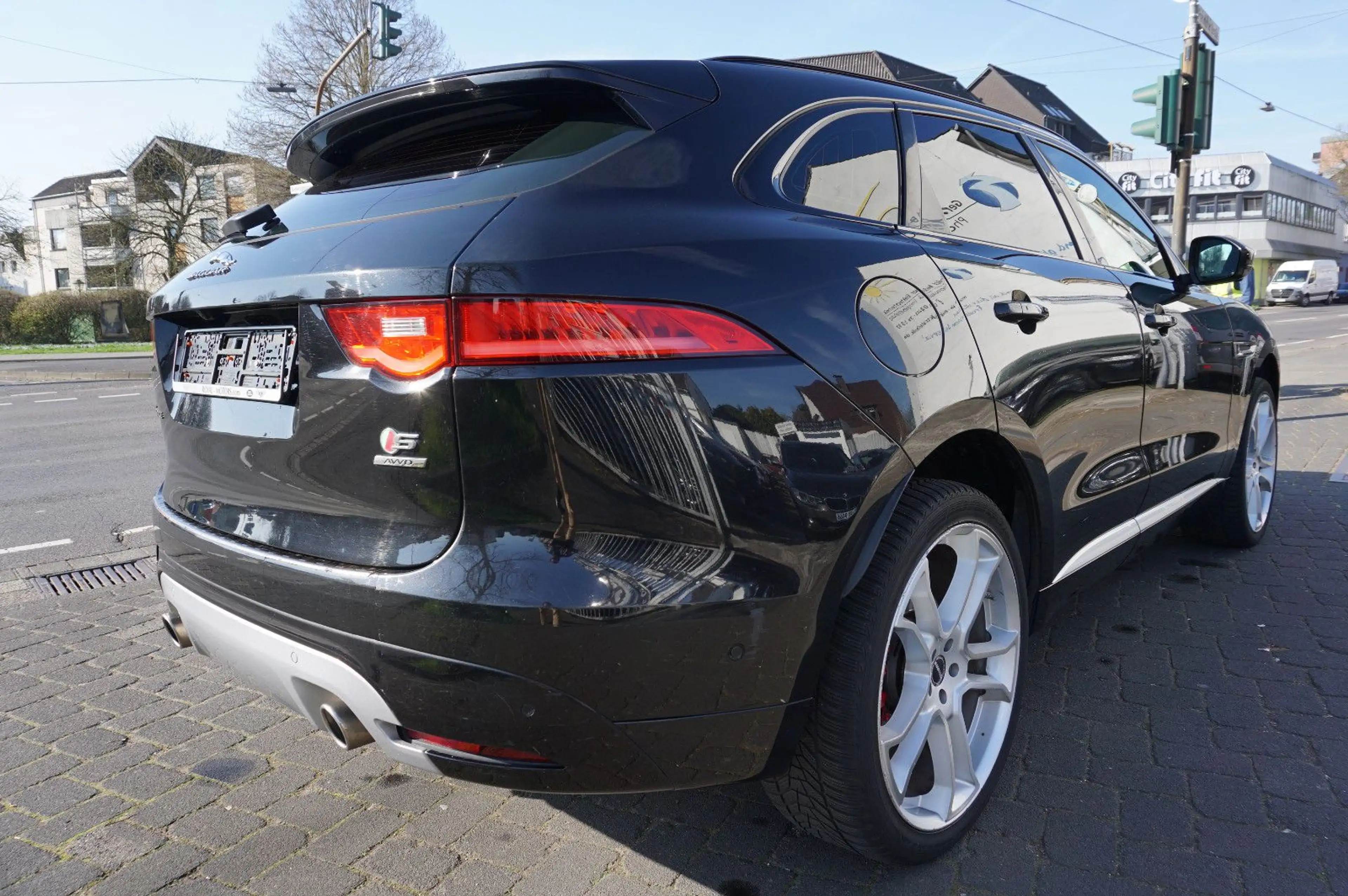 Jaguar F-Pace F-PACE First Edition AWD Vollausstattung! — photo 5