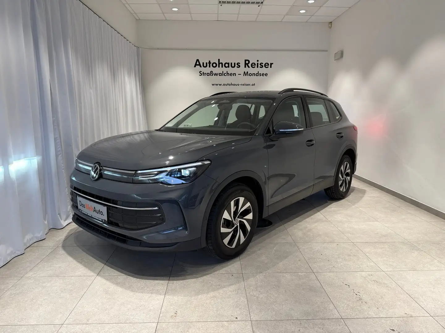 Volkswagen Tiguan Life eTSI DSG Gris - 2