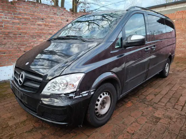 Mercedes-Benz Viano 3.0CDI Ambiente Edition lang Rund um Beule