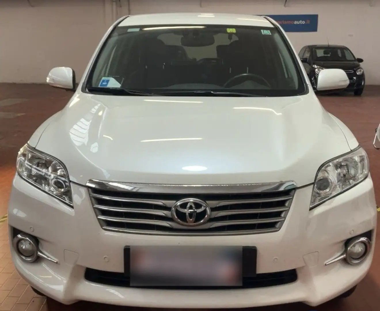 Toyota RAV 4 Crossover 2.2 d-4d Exclusive 4x4 Weiß - 2