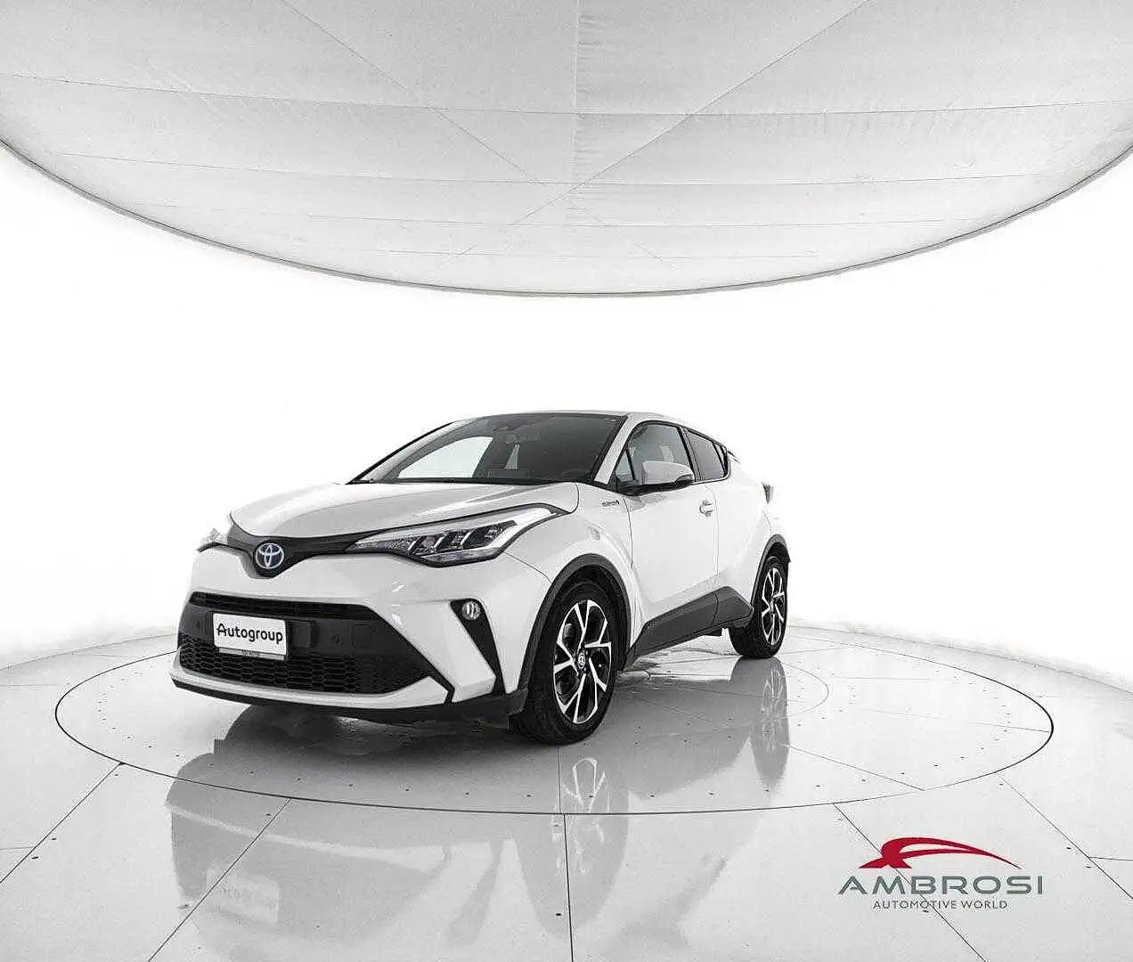 Toyota C-HR 1.8 Hybrid E-CVT Active - AUTOCARRO N1 Wit - 1