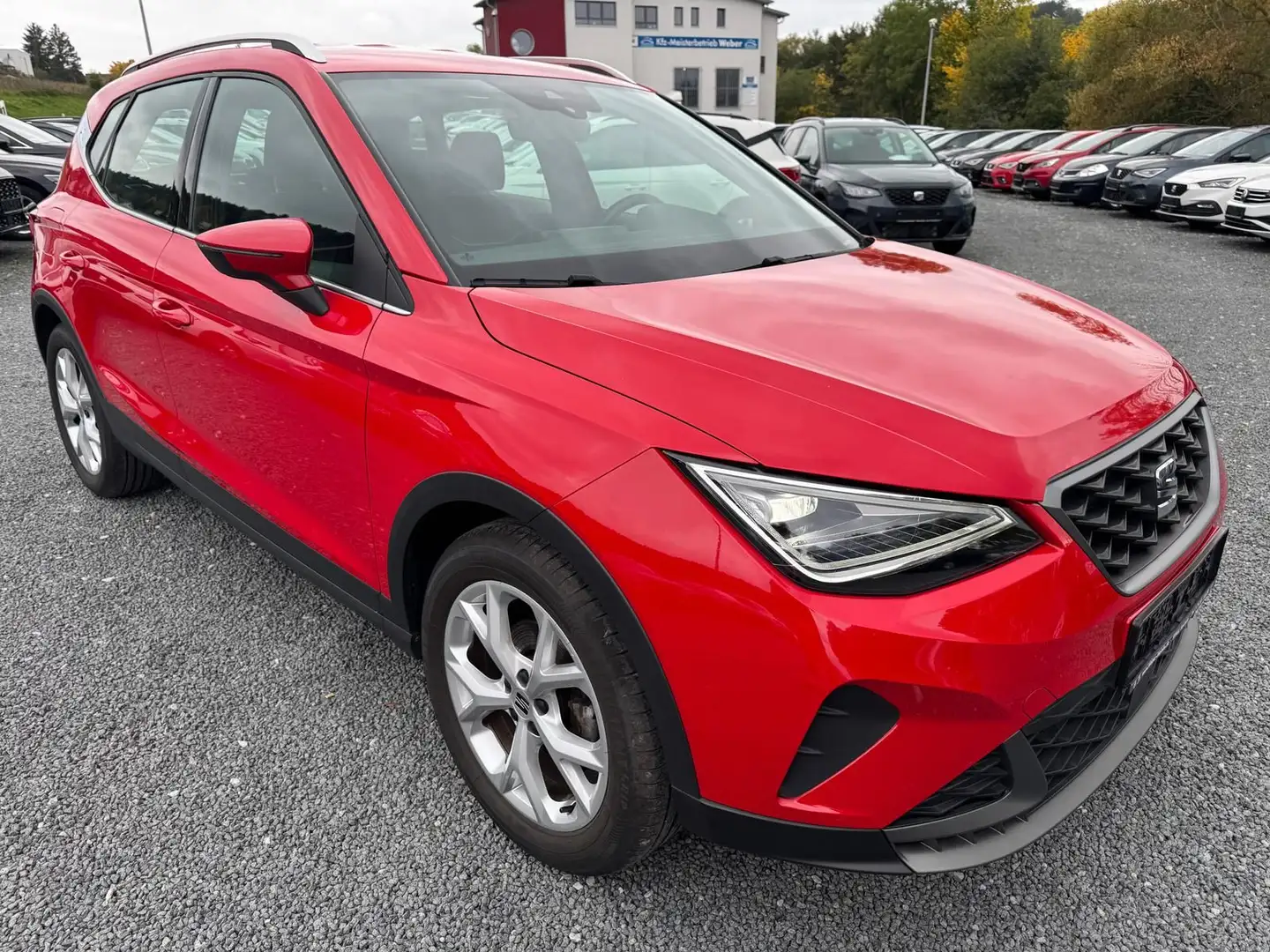 SEAT Arona 1.0 TSI *FR*PDCHI*TEMPOMAT*DAB*VOLL-LED*LA Rot - 1