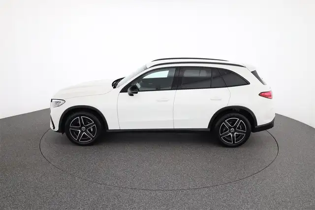 Mercedes-Benz GLC 220 d 4M AMGLine Chrom-Paket Night-Paket Ansicht 3