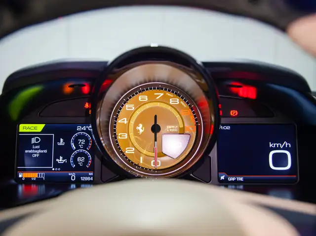 Ferrari 812 view 9