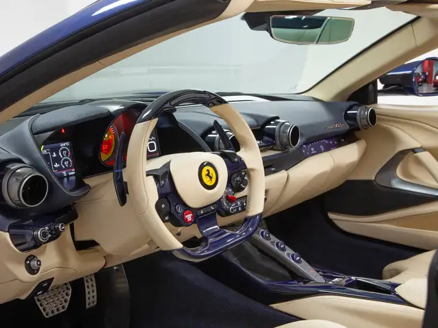 Ferrari 812 view 8