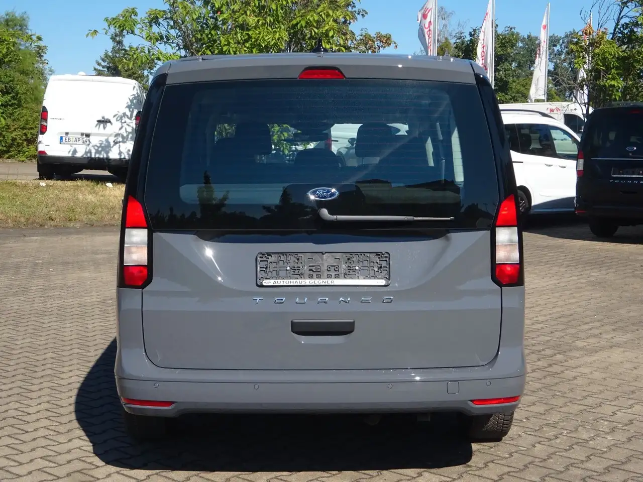 Ford Grand Tourneo 2026