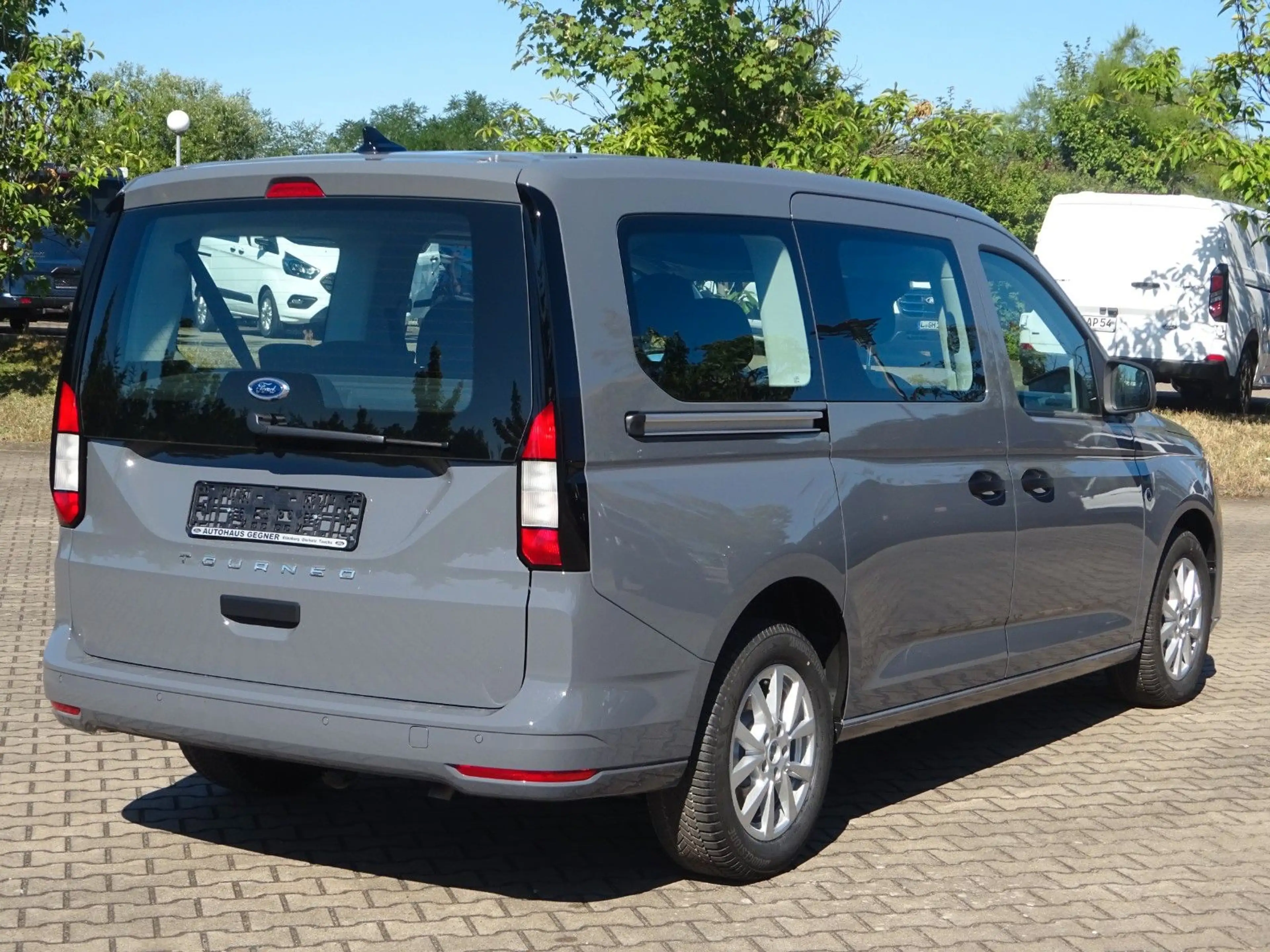 Ford Grand Tourneo Connect Trend AHK Kamera SHZ Navi — photo 9