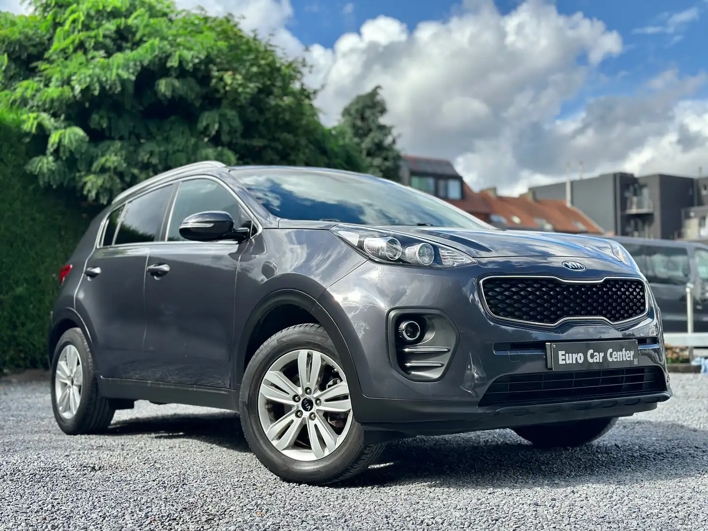 Kia Sportage 1.6i Dynamics 2WD Grau - 2